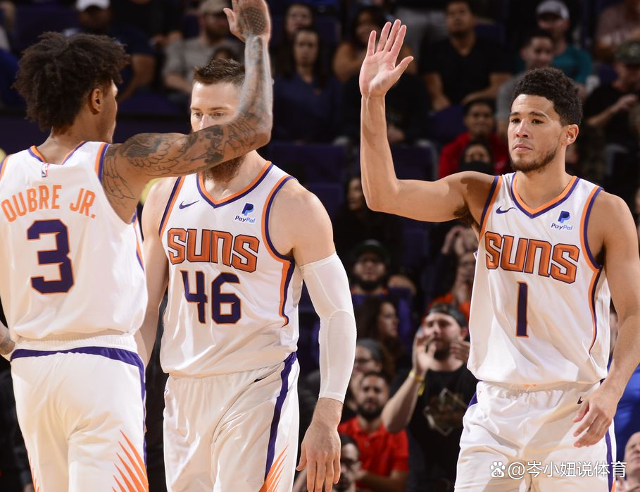 雷速体育比分直播-上海队轻取尼克斯，布克带队取胜