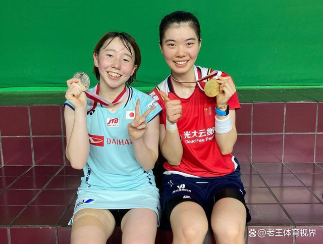 马来西亚队翻盘韩国队，黄鸭组合点燃赛场