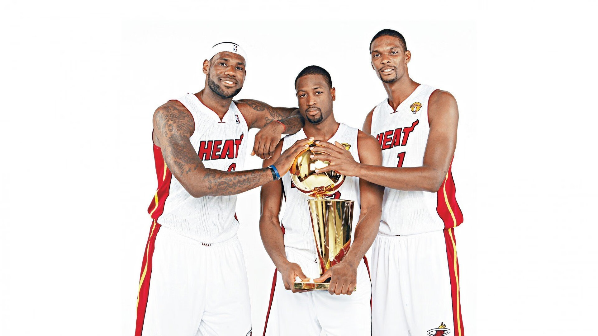 武切维奇惊艳四座,篮网全面压制尼克斯