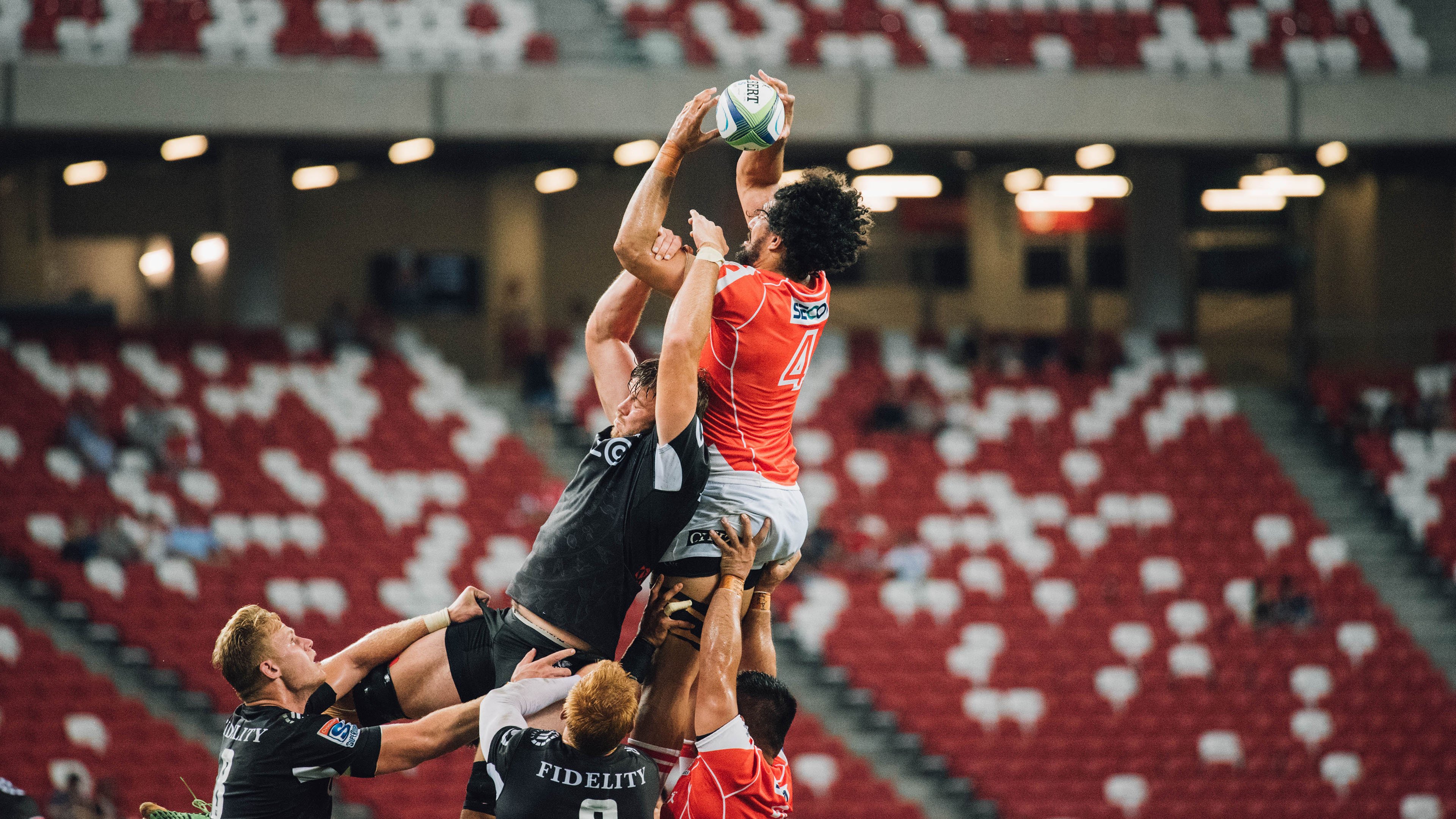 压力淬火,羽翼新生,拉文绝境爆发引领雄鹿制霸绿军