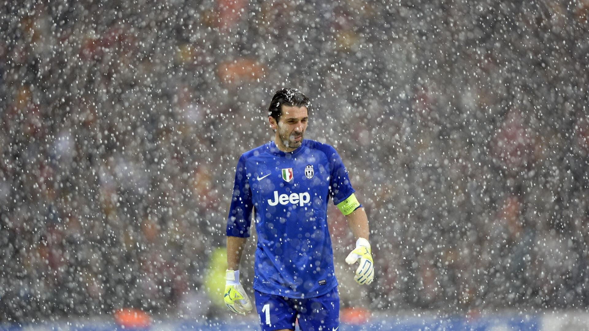 西甲国家德比之夜，爱德华兹成为胜负手