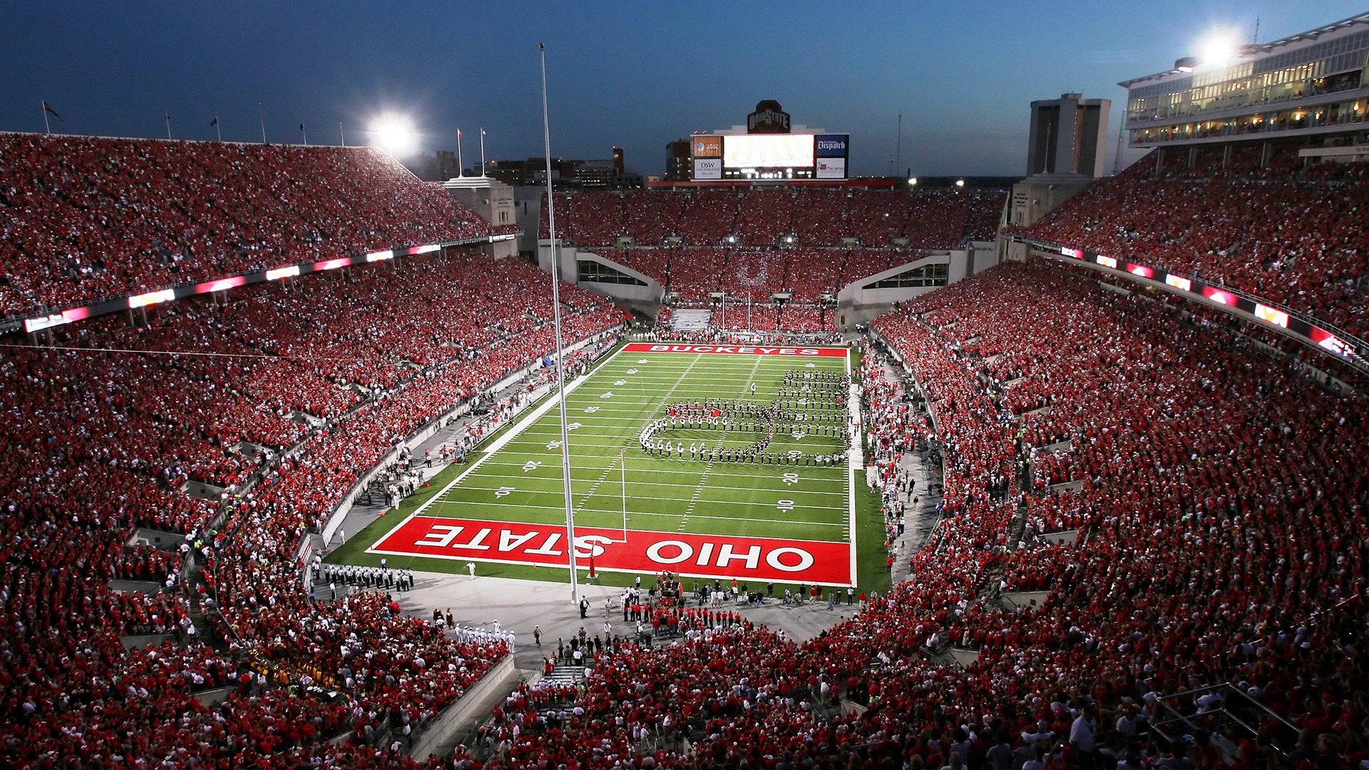 卡瓦哈尔展现巨星价值，阿根廷打穿曼城，足球世界的战术与意志之战